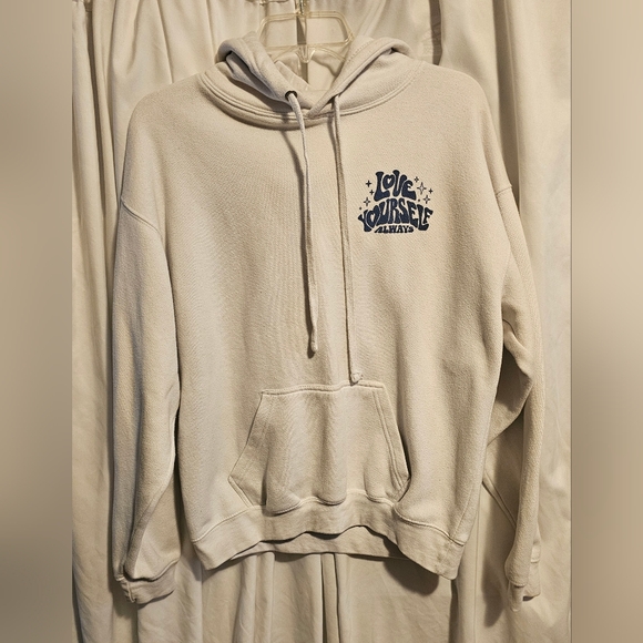 CO Other - Ladys White Pacific Hoodie LOVE YOURSELF on Frunt & Back M